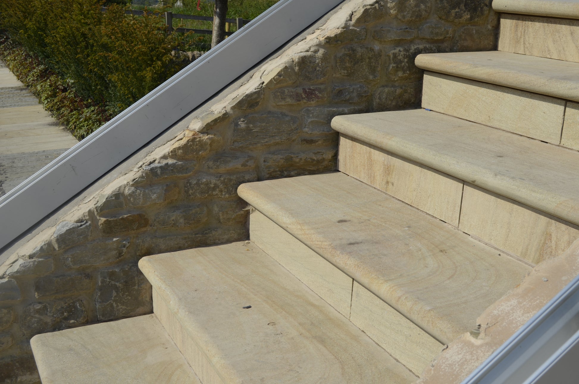 Sandstone Steps and Risers, Bullnose steps, Bullnose Sandstone Steps, Half Bullnose Sandstone Steps, Hammer Edge Sandstone Steps