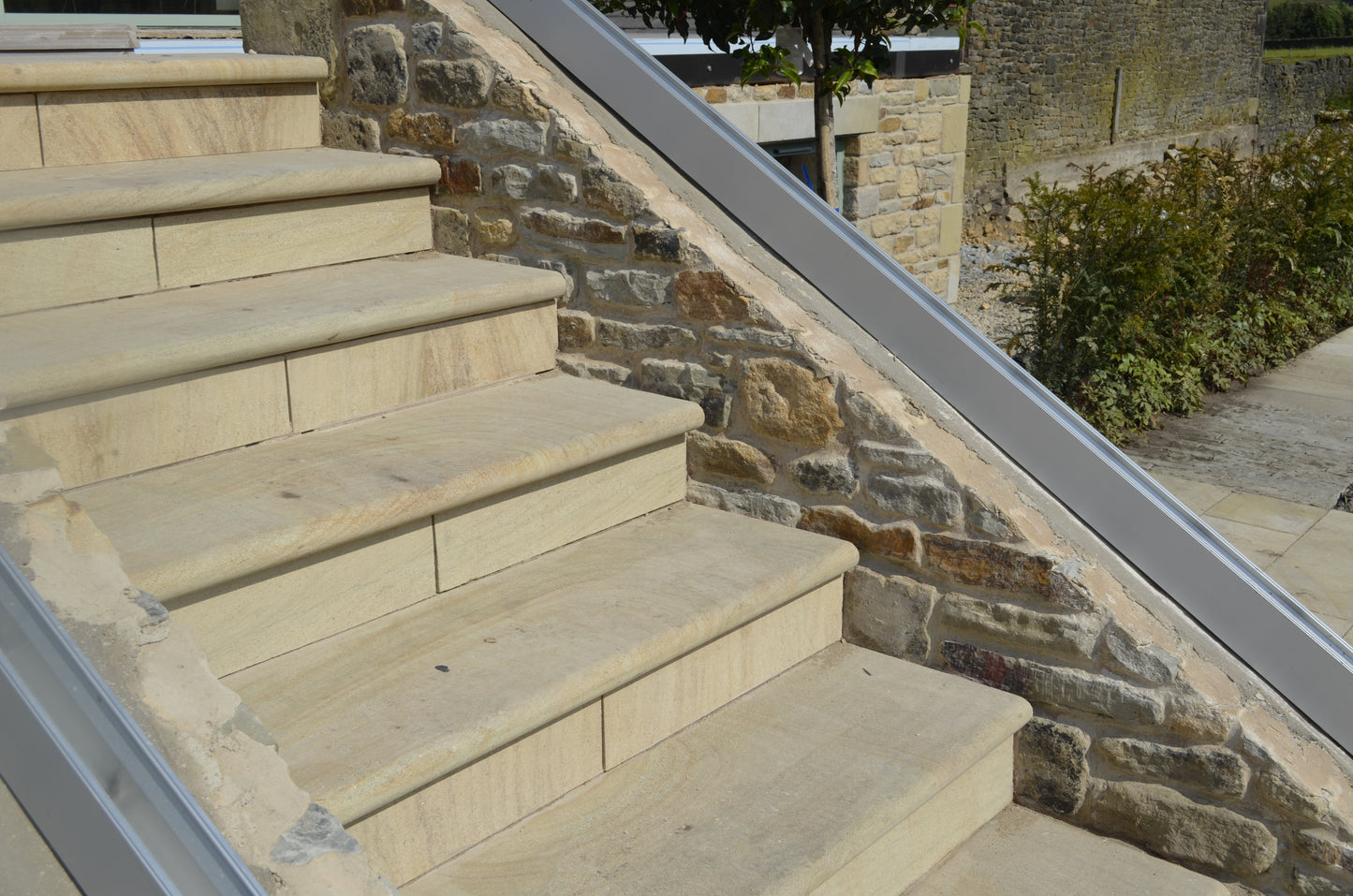 Sandstone Steps and Risers, Bullnose steps, Bullnose Sandstone Steps, Half Bullnose Sandstone Steps, Hammer Edge Sandstone Steps