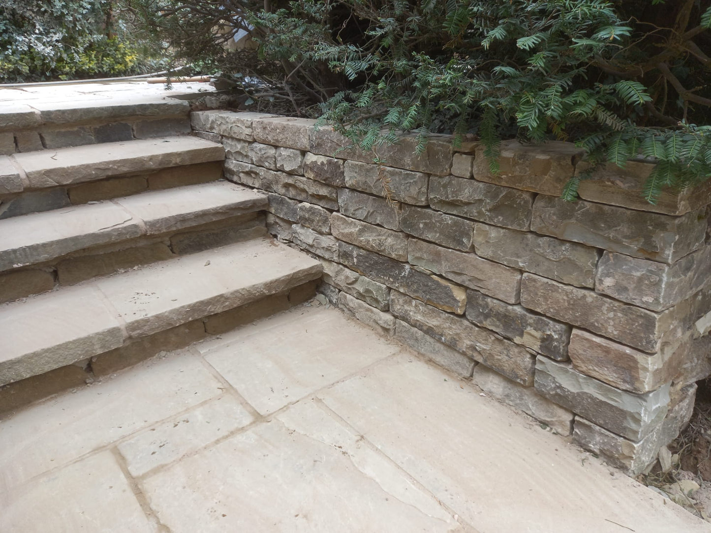 Sandstone Steps and Risers, Bullnose steps, Bullnose Sandstone Steps, Half Bullnose Sandstone Steps, Hammer Edge Sandstone Steps