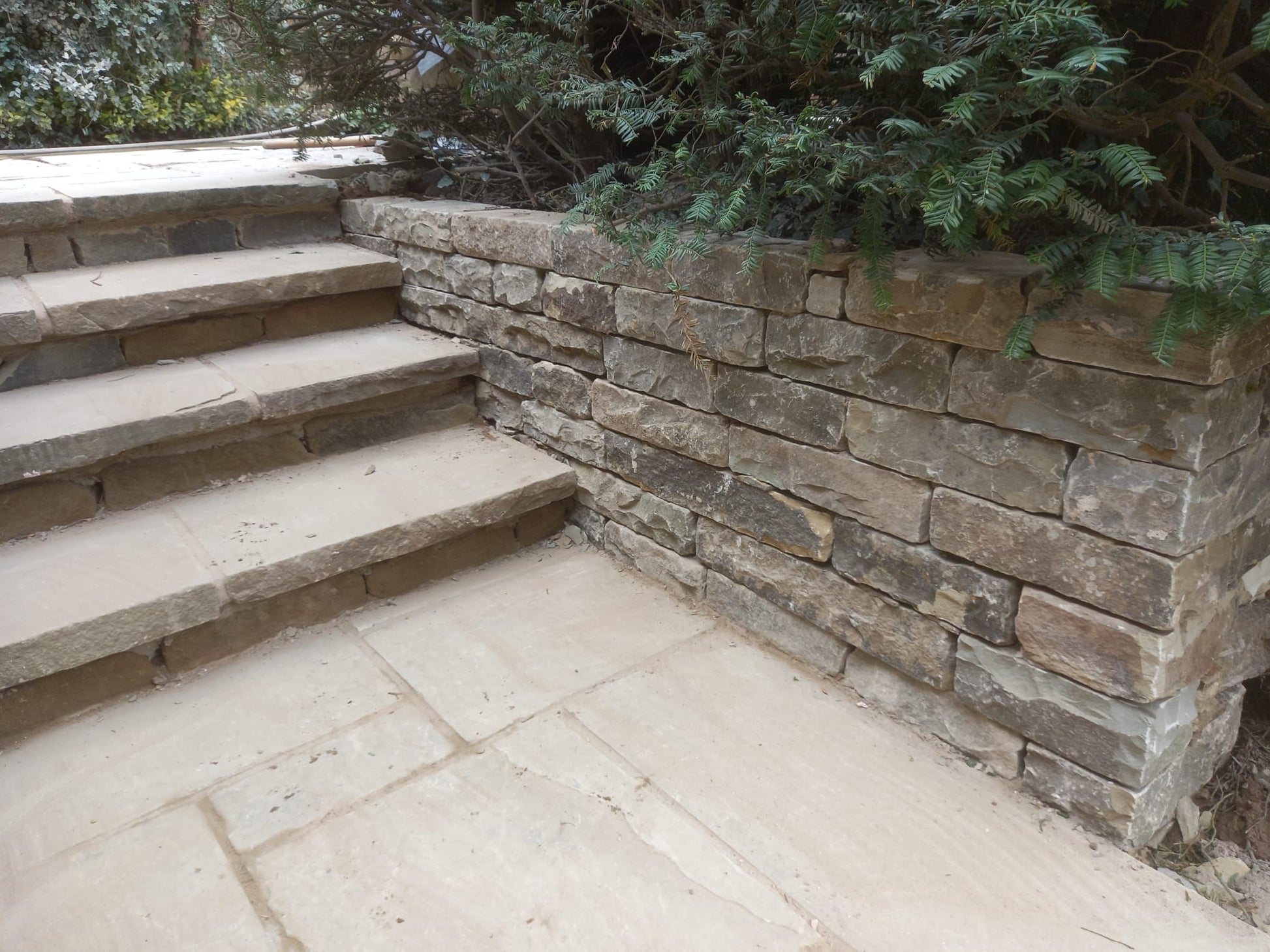 Sandstone Steps and Risers, Bullnose steps, Bullnose Sandstone Steps, Half Bullnose Sandstone Steps, Hammer Edge Sandstone Steps